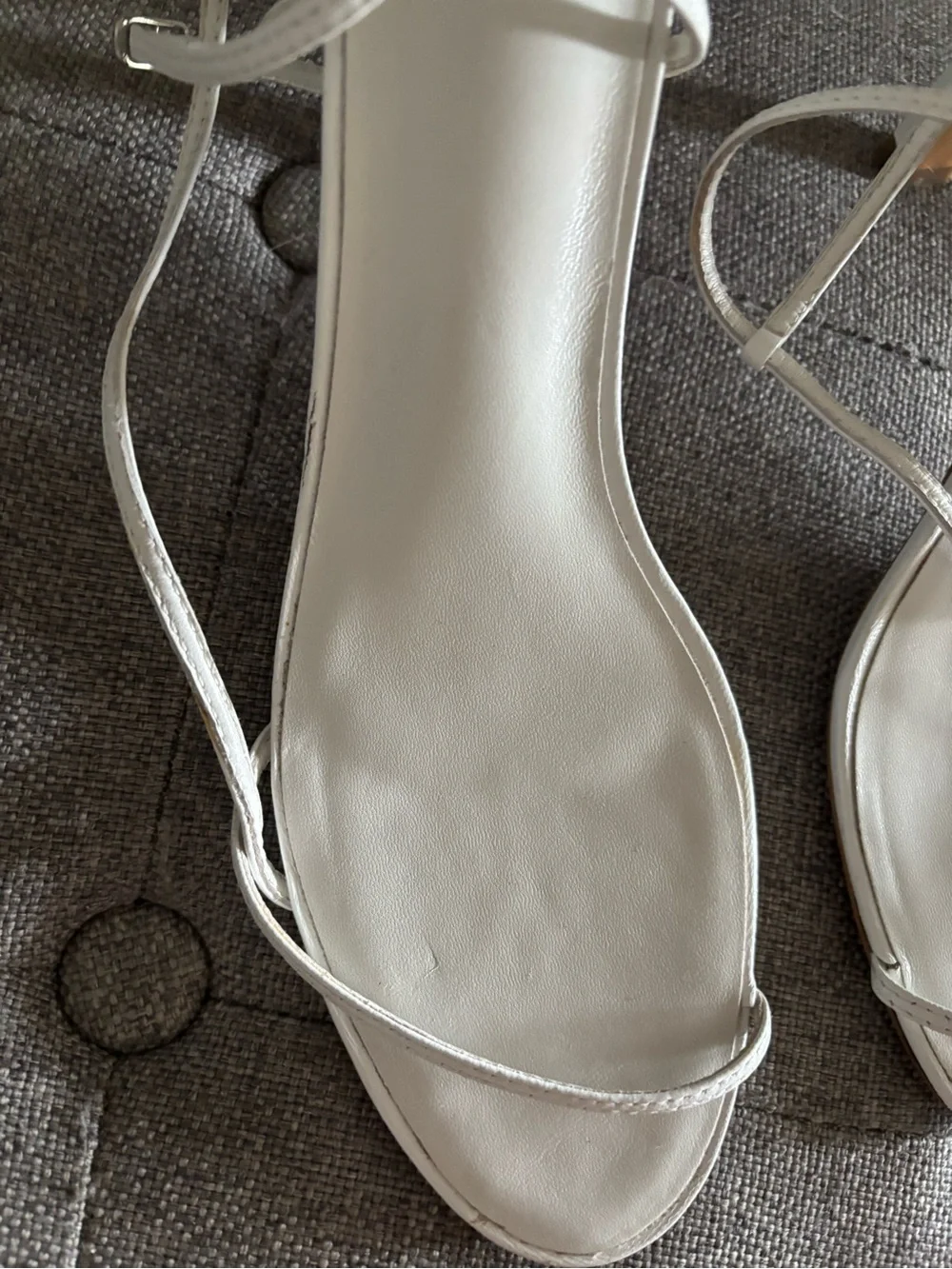 Tony Bianco Caprice Kitten Heel Leather Sandals White Kid Minimalist 9.5